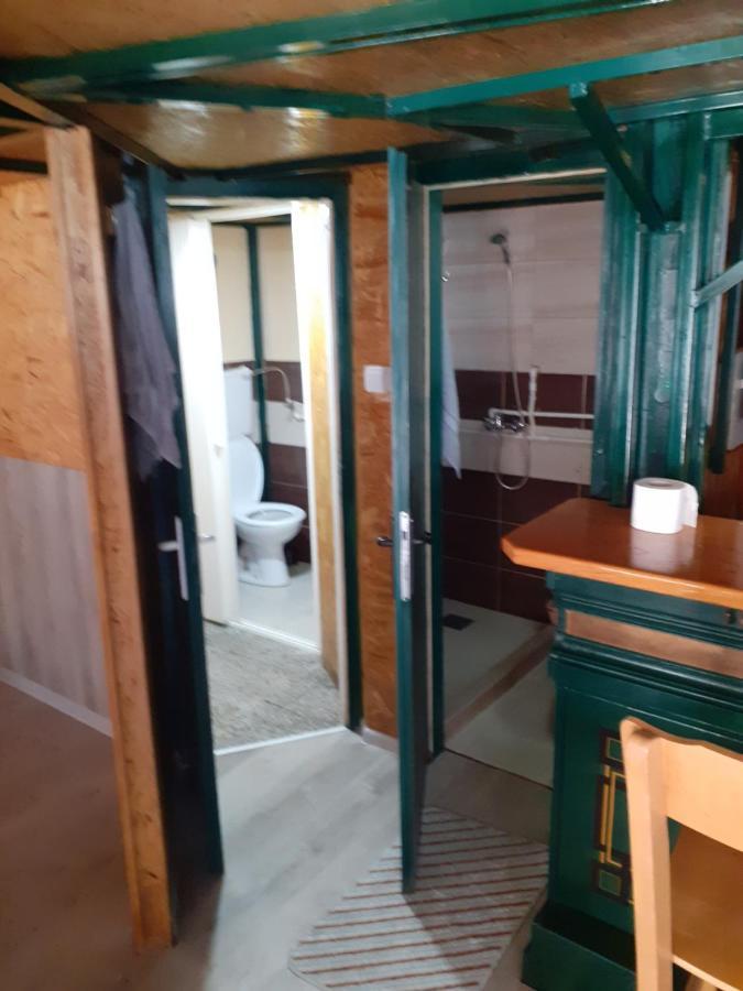 Porodicni Apartman,Viktor Cafee Šabac Exteriör bild